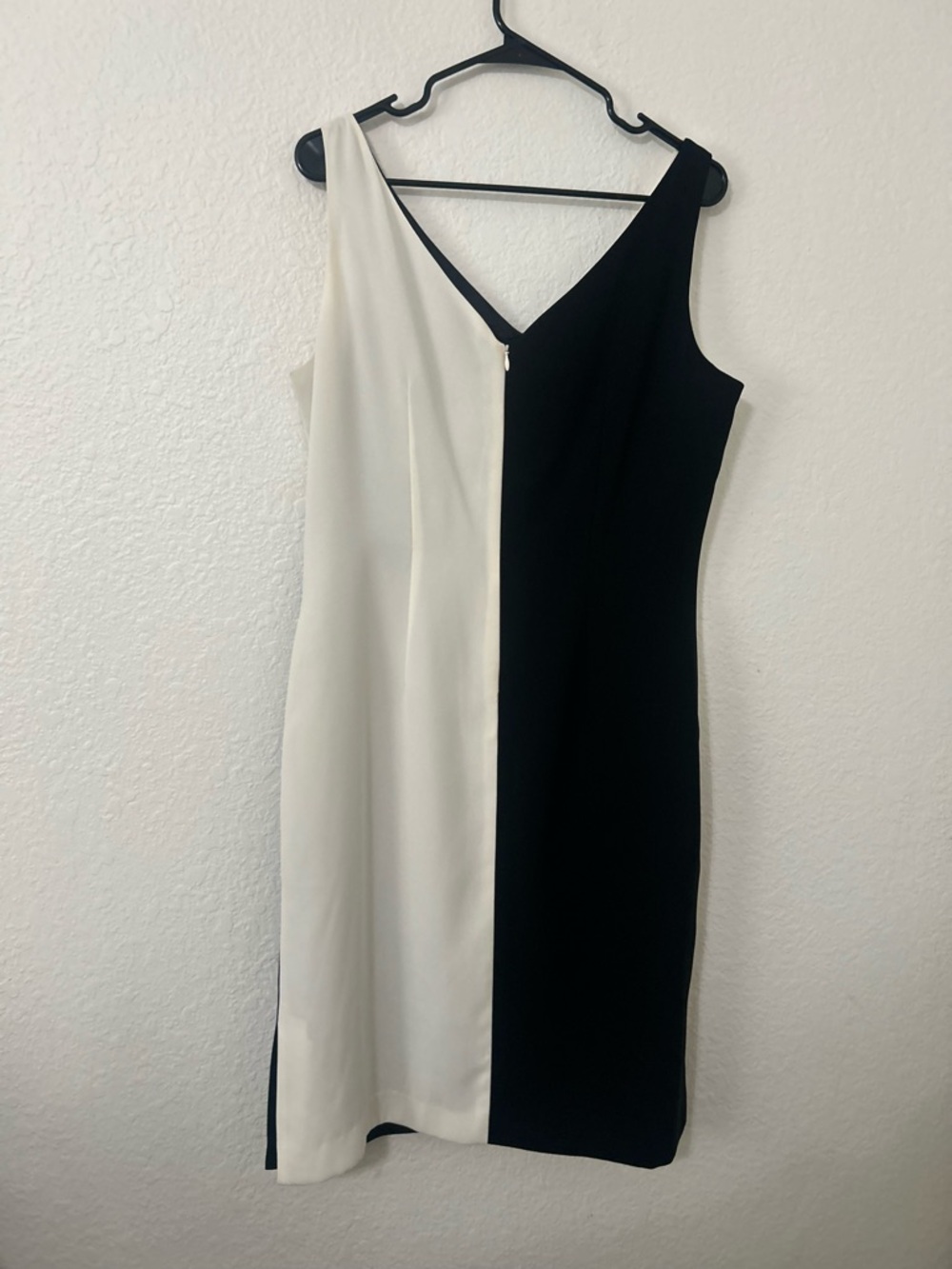 Evan Picone Black and White Colorblock Midi Dress - Picture 6 of 8